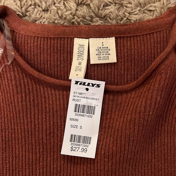 NWT Cropped Sweater - Picture 2 of 3
